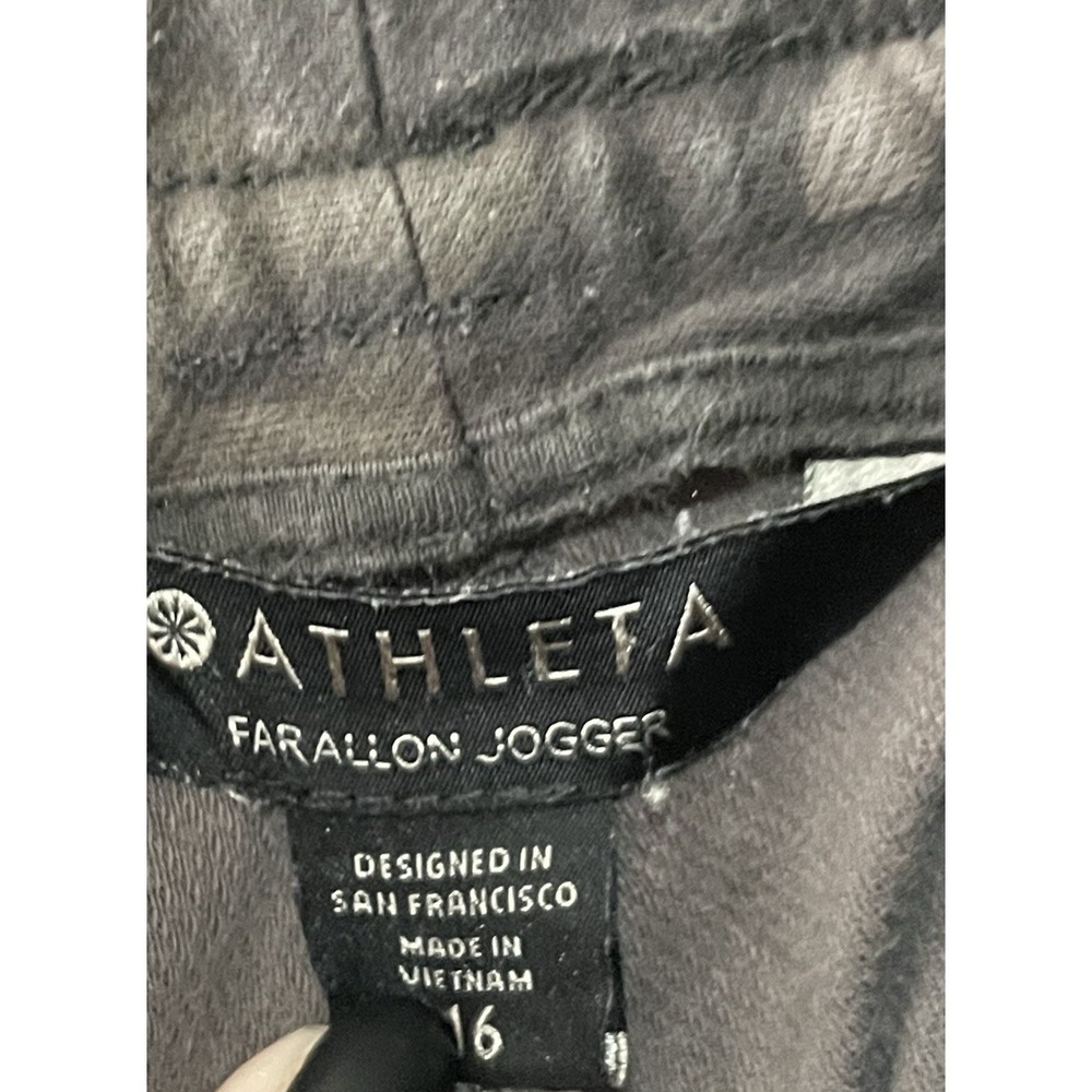 Athleta Women's 16 Jogger Pants Farallon Elastic Waist Green Camouflage Pull On‎ - Picture 3 of 6